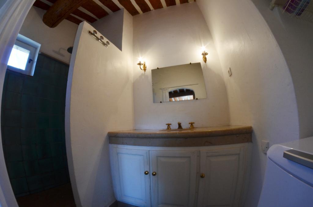 Appartements Du Jas De Clare ลากาเดียร์-ดาซูร์ ภายนอก รูปภาพ